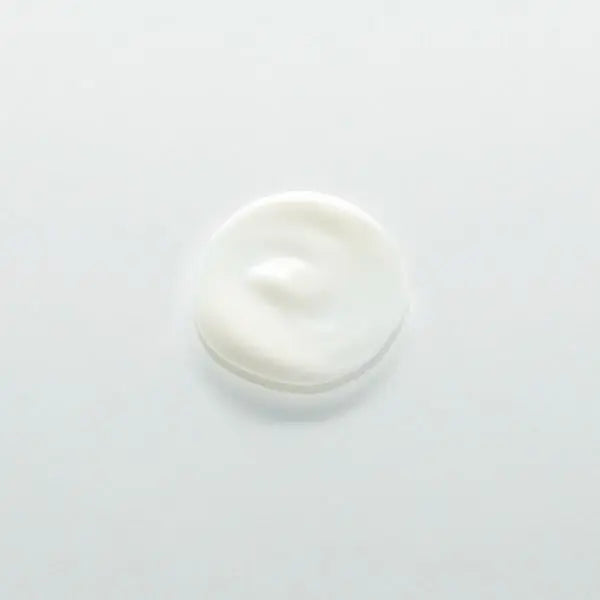 immagine texture crema anti age di Sensitiva