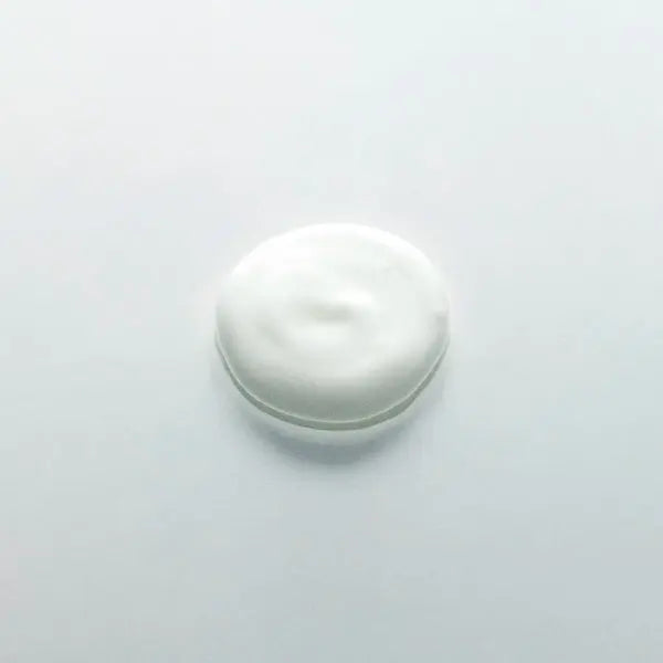 immagine texture latte solare spf50 Sensitiva